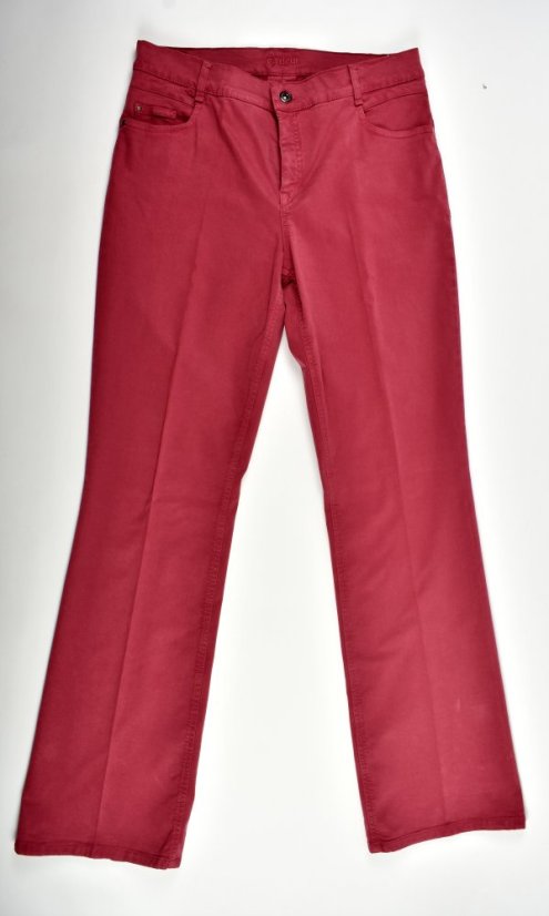 ZURI 126 - malinové L34