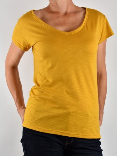 Dámské tričko DANY s véčkem - hořčicové - Velikost: EU44
