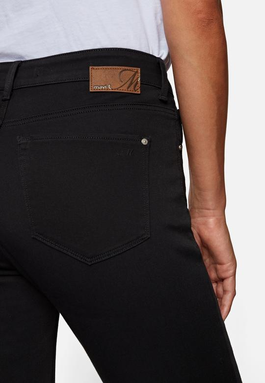 SOPHIE Black Str L38 - Velikost: W32