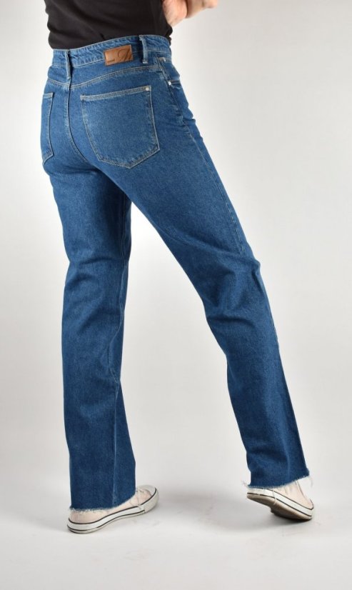 BARCELONA Mid Blue Denim L33