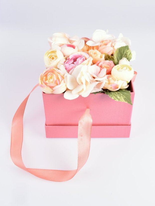 Květinová krabička "Pudrové květy"