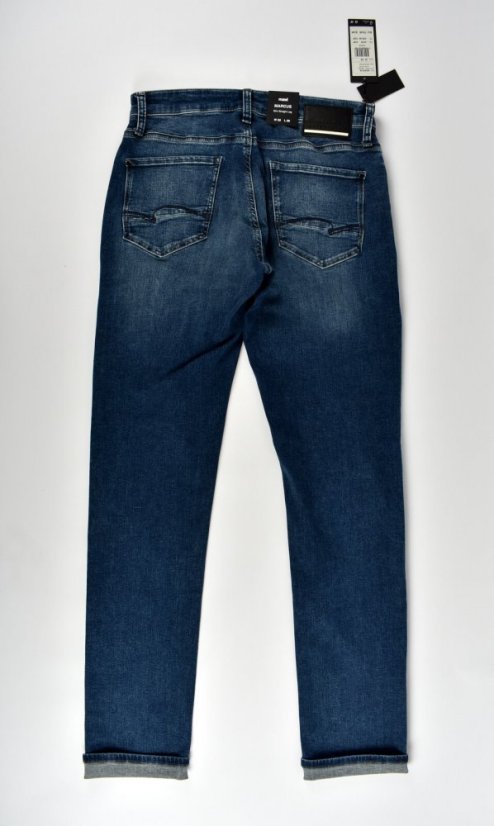 MARCUS Dark Vintage Ultra Move L36