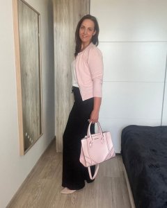 Jedny kalhoty - 5 outfitů