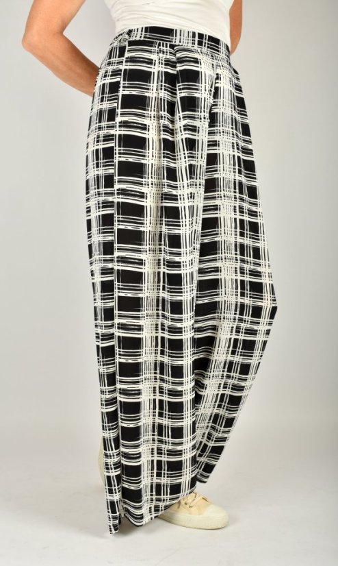 Široké letní kalhoty KELLY L34 - černobílý vzor - Velikost: EU38